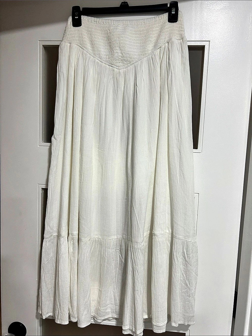 H&Medium Maxi Tiered Skirt in White Size Medium NWT